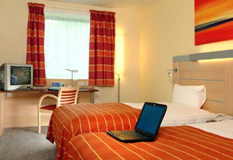 Holiday Inn Express Doncaster By Ihg Bilik gambar